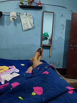 Snapshot of Sonirajpoot1 chatting on July 3, 3:02 am Sonirajpoot1 online show from July 3, 3:02 am