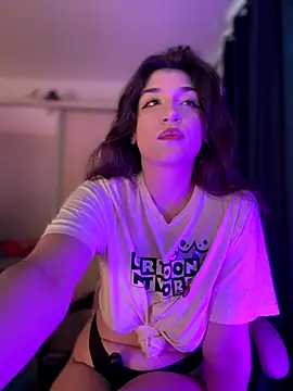 ScarletBloom  online show from September 29, 11:59 am