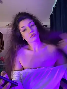 ScarletBloom  online show from October 2, 12:34 pm