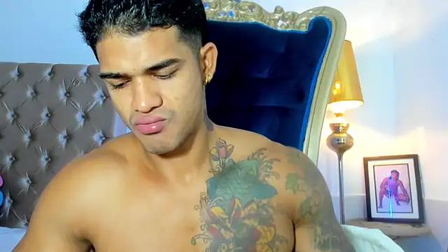 antonio  444 online show from October 10, 11:31 am