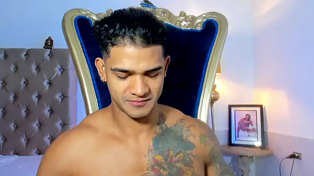 antonio  444 online show from October 20, 12:16 pm