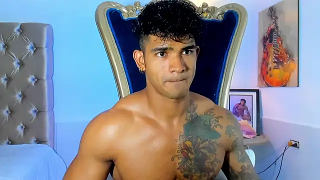 antonio  444 online show from May 23, 8:02 pm