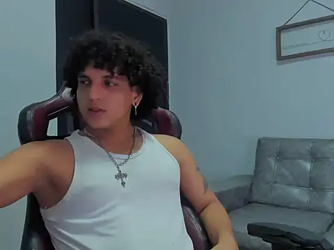 Xfire boy69 online show from September 24, 2:48 am