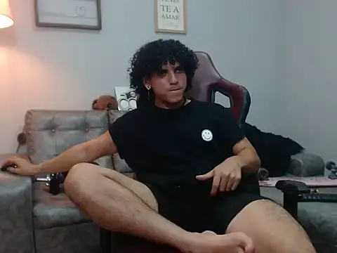 Xfire boy69 online show from November 6, 6:31 pm