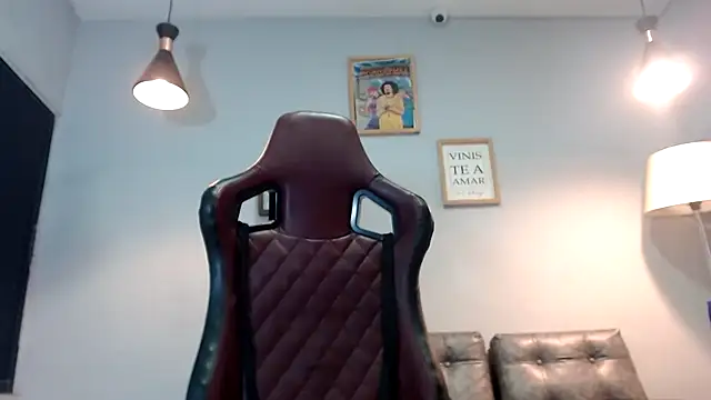 Xfire boy69 online show from November 17, 2:12 pm