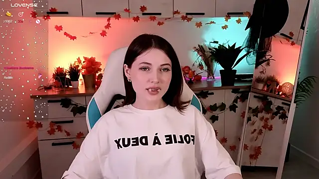 Snapshot of Kimmie_shine chatting on November 6, 3:24 pm Kimmie shine online show from November 6, 3:24 pm