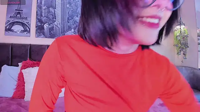 Snapshot of Blue_Sixx chatting on February 19, 2:13 pm Blue Sixx online show from February 19, 2:13 pm