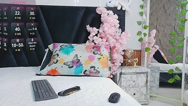 EbonyCoWorker online show from May 26, 6:59 pm
