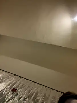 Snapshot of danny6699 chatting on December 15, 4:33 pm danny6699 online show from December 15, 4:33 pm