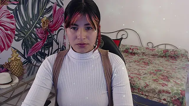 Nina harper  online show from October 28, 8:00 pm