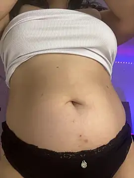 EmilyNoir1 online show from March 4, 9:32 pm