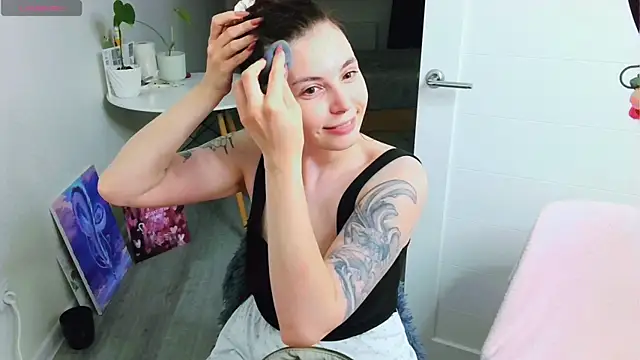 Snapshot of peachyness chatting on August 6, 9:06 pm peachyness online show from August 6, 9:06 pm