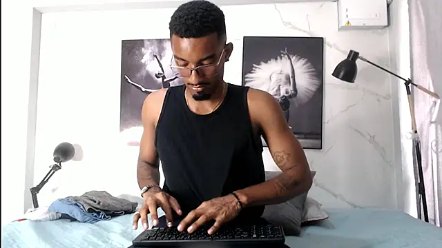 Darwin mayo online show from November 10, 5:12 pm