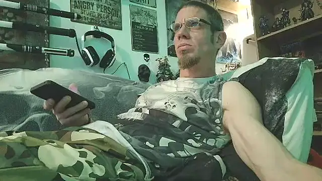 TomXXII online show from October 28, 2:48 am