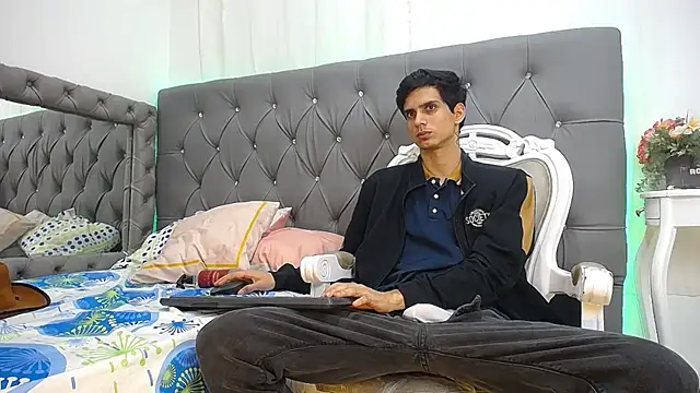 Sebalexis7 online show from October 11, 3:06 am