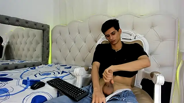 Sebalexis7 online show from December 19, 3:13 am