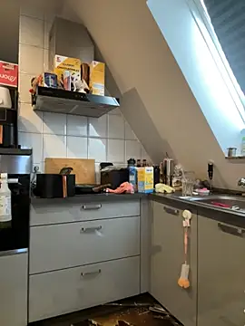 Snapshot of SweetTeenGirl chatting on September 26, 8:29 am SweetTeenGirl online show from September 26, 8:29 am