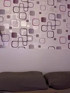 Snapshot of SweetTeenGirl chatting on November 19, 8:20 pm SweetTeenGirl online show from November 19, 8:20 pm