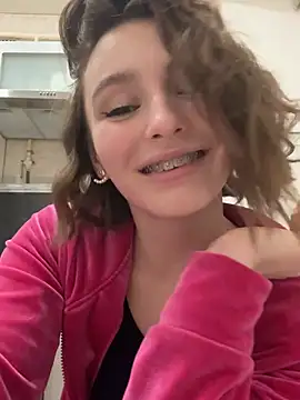 Snapshot of ZariaFlame chatting on January 12, 12:16 am ZariaFlame online show from January 12, 12:16 am