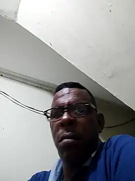 Snapshot of gonzalo-1 chatting on October 15, 7:19 am gonzalo-1 online show from October 15, 7:19 am