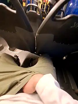 Snapshot of Livian69557 chatting on October 4, 5:16 am Livian69557 online show from October 4, 5:16 am