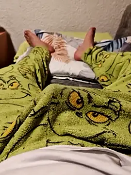 Snapshot of Livian69557 chatting on April 6, 9:38 pm Livian69557 online show from April 6, 9:38 pm