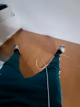 Snapshot of Livian69557 chatting on April 7, 3:01 pm Livian69557 online show from April 7, 3:01 pm