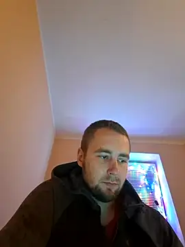 Vladyslav30 online show from December 18, 9:43 pm