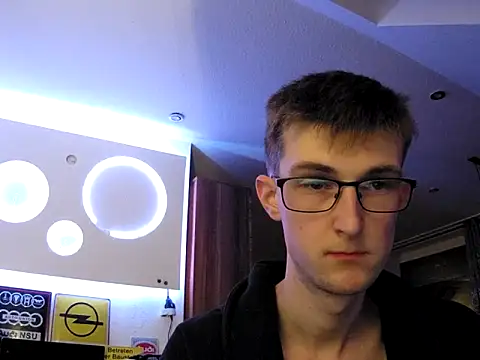 yourhengst online show from October 19, 6:19 pm