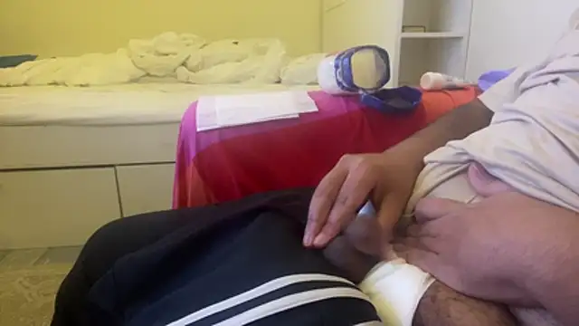 Snapshot of qnawafp chatting on March 18, 6:27 am qnawafp online show from March 18, 6:27 am