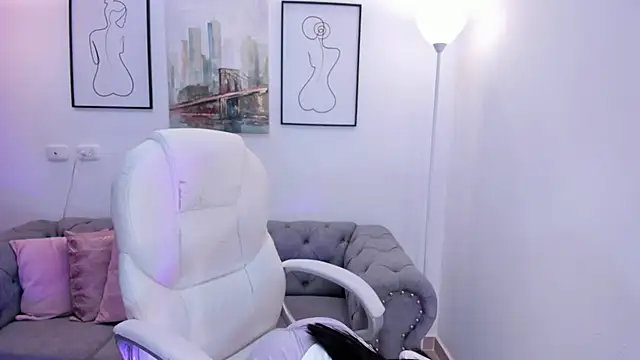 Snapshot of miranda_crawfor chatting on March 7, 8:17 pm miranda crawfor online show from March 7, 8:17 pm
