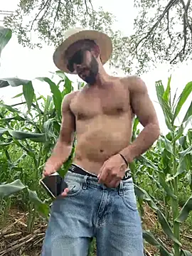 Snapshot of Jacksonfranco chatting on April 29, 5:52 pm Jacksonfranco online show from April 29, 5:52 pm