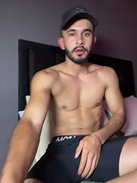 Snapshot of Jacksonfranco chatting on May 11, 11:05 am Jacksonfranco online show from May 11, 11:05 am
