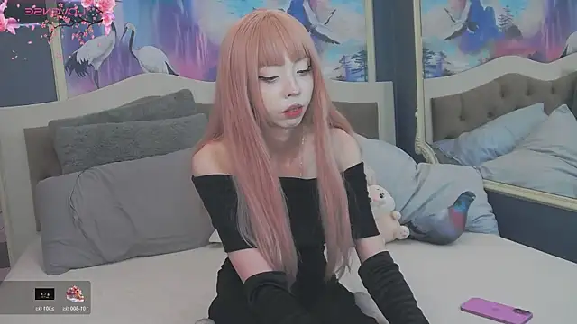 Evelyn Neal online show from November 30, 4:11 pm