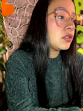 Liulee2 online show from October 14, 3:46 pm