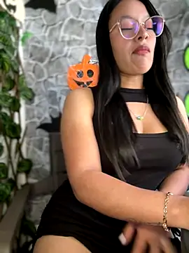 Liulee2 online show from October 26, 5:08 pm