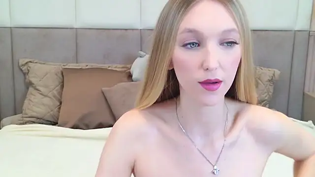 Snapshot of KellyBradford chatting on September 27, 5:56 am KellyBradford online show from September 27, 5:56 am