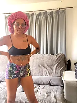 anasasuga online show from November 3, 4:30 pm