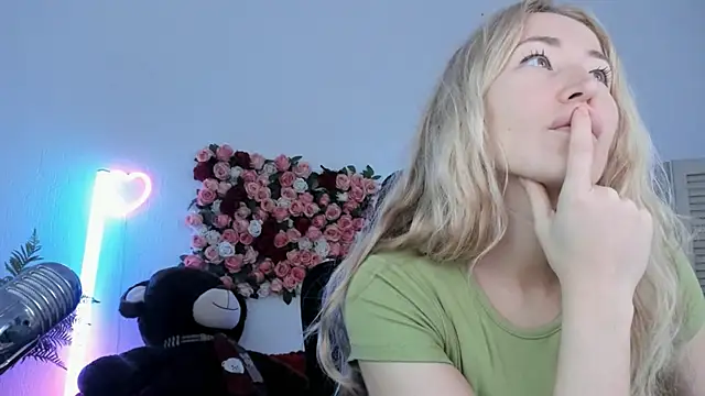 AstraMonroe online show from May 28, 8:22 am