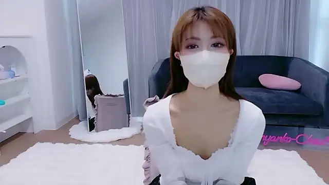 -Nyanko-chan- online show from March 16, 7:01 am