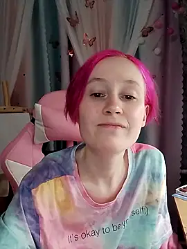 Snapshot of Fuzzy_Unicorn chatting on October 14, 7:03 pm Fuzzy Unicorn online show from October 14, 7:03 pm