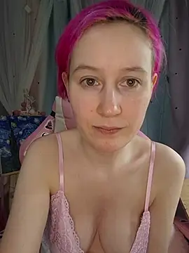 Snapshot of Fuzzy_Unicorn chatting on March 7, 7:11 pm Fuzzy Unicorn online show from March 7, 7:11 pm