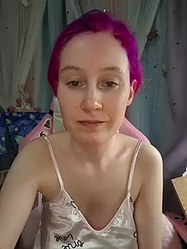 Snapshot of Fuzzy_Unicorn chatting on March 9, 7:40 pm Fuzzy Unicorn online show from March 9, 7:40 pm