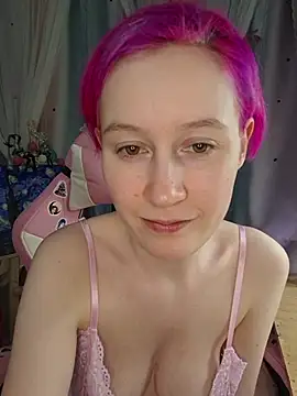 Snapshot of Fuzzy_Unicorn chatting on March 20, 7:52 pm Fuzzy Unicorn online show from March 20, 7:52 pm