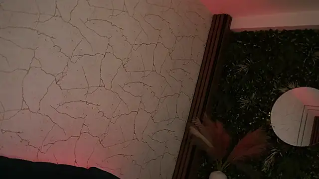 angel wow  online show from December 18, 5:13 am