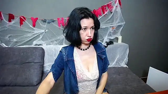 CameronEnns online show from October 25, 6:21 am