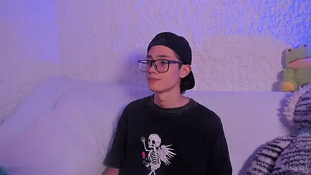 thiago kinghot online show from September 12, 4:12 am