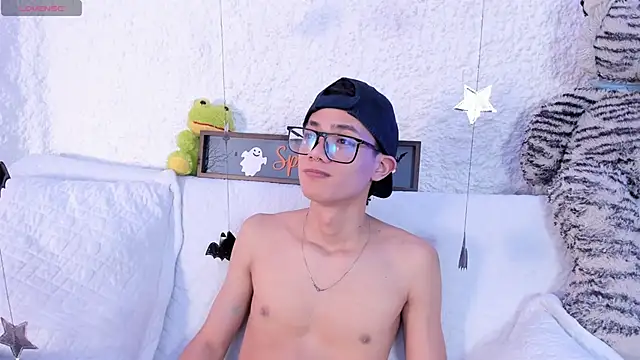 thiago kinghot online show from October 10, 12:20 am