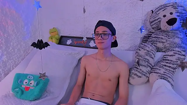 thiago kinghot online show from October 13, 5:29 am