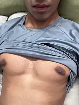 Snapshot of alwayshotandbig chatting on March 12, 6:14 pm alwayshotandbig online show from March 12, 6:14 pm